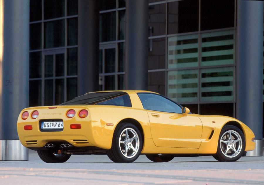  Chevrolet Corvette Coupe 1997 года  (EU) (фото 22 из 22)